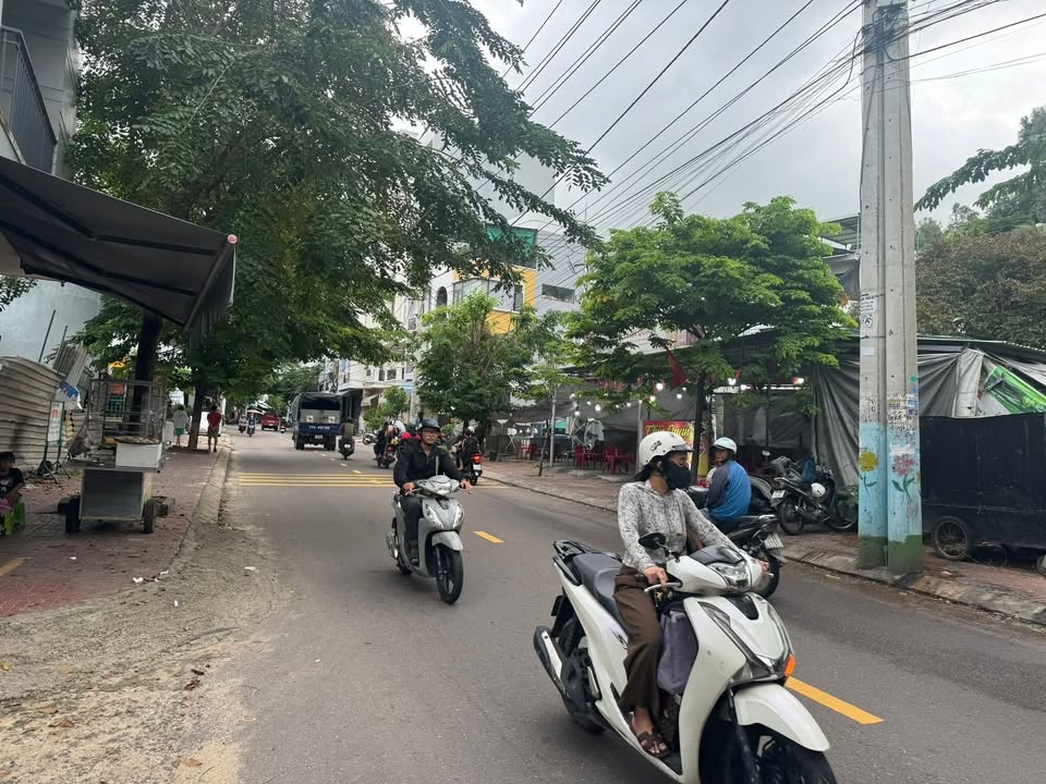 Đất mặt tiền Hoàng Văn Thụ, Quy Nhơn 80m² giá 5.5 tỷ - Cơ hội đầu tư tốt!