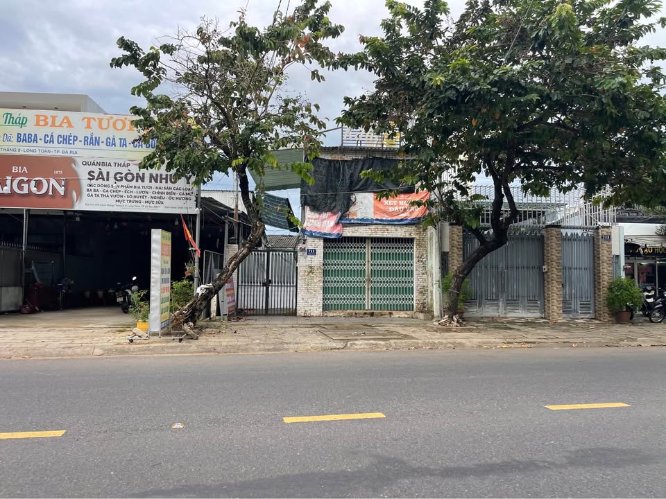 Nhà cấp 4 mặt tiền Cách Mạng Tháng 8, Bà Rịa - 297m² giá 8.1 tỷ - Kinh doanh sầm uất!