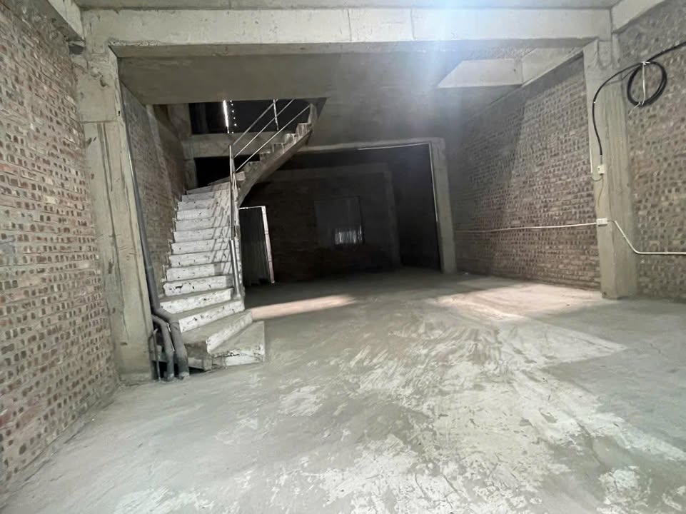 Cho thuê nhà thô khu D Geleximco Hà Đông 100m² giá 12 triệu - Không thể bỏ lỡ!