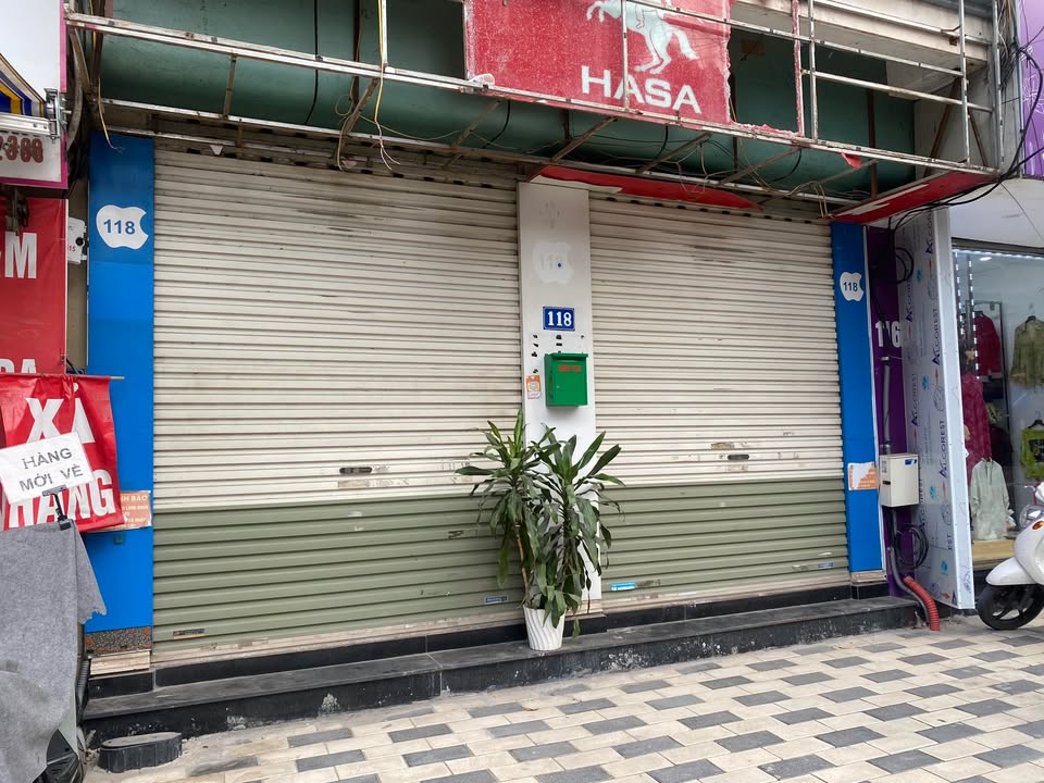 Mặt bằng kinh doanh cho thuê phố Lê Văn Thiêm, Thanh Xuân 120m² chỉ 45 triệu/tháng - Vị trí đắc địa cho mọi mô hình kinh doanh!