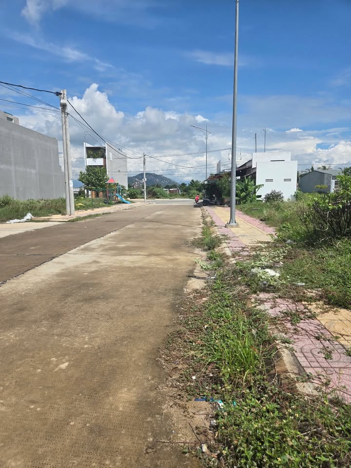 Đất nền Phường Mỹ Bình, Ninh Thuận 195m² giá 3.7 tỷ - Cơ hội đầu tư tốt!