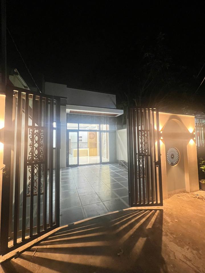 Bán nhà mặt tiền Ngô Tất Tố, Vĩnh Quang, Rạch Giá 117m² giá 2.15 tỷ - Chính chủ bán gấp!