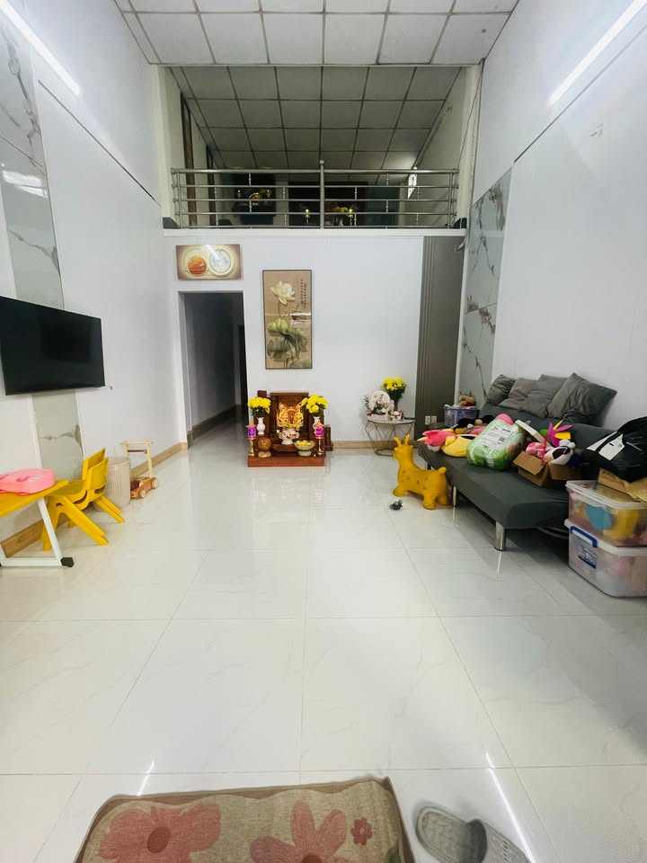 Nhà 1 trệt 1 lửng đường Nguyễn Duy Trinh 48m² giá 3.8 tỷ - Giao dịch tháng 11 giảm giá hấp dẫn!