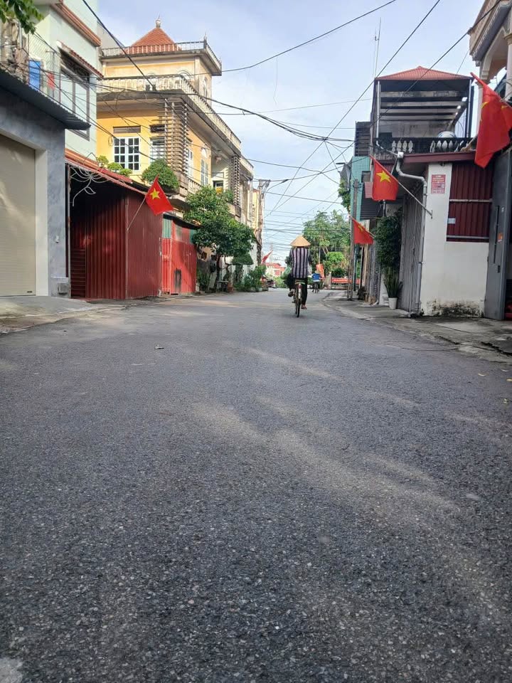 Đất nền Thị trấn Thứa Lương Tài 75m² - Gần hồ và trung tâm hành chính