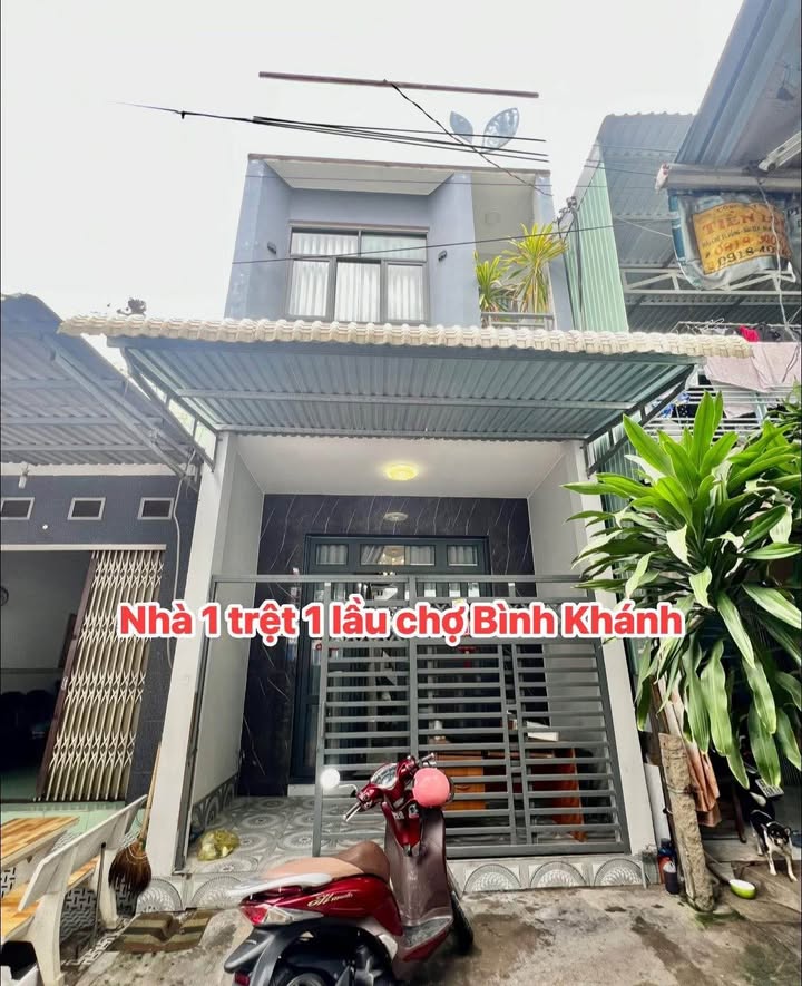 Nhà bán hẻm Nguyễn Thiện Thuật, Bình Khánh, Long Xuyên, 118m² - Nội thất đầy đủ, giá tốt!