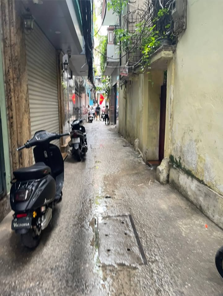 Bán nhà Đống Đa Khâm Thiên 24m² giá 4.95 tỷ - Nhà đẹp, chính chủ, tiện ích đầy đủ!