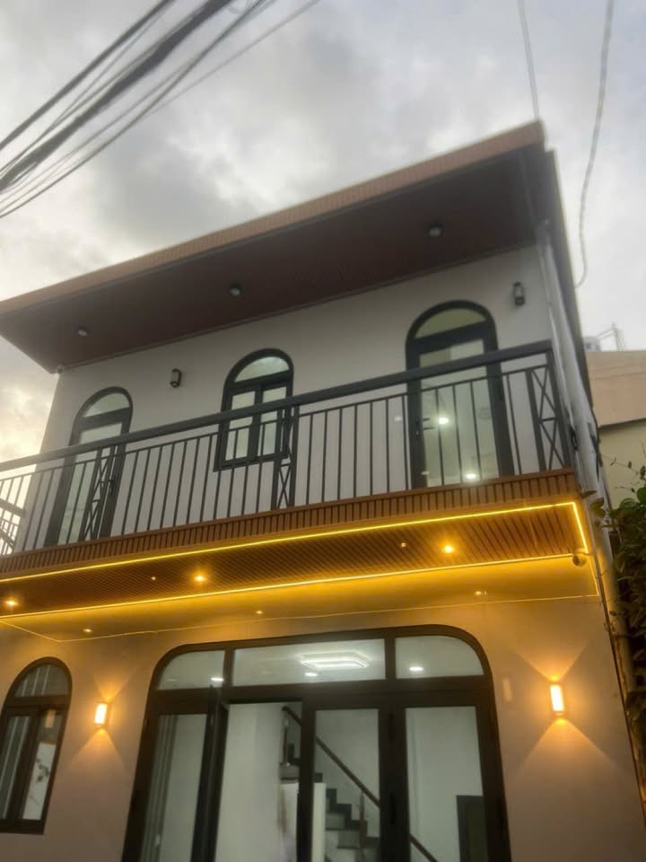 Nhà góc 2 mặt tiền Lý Thường Kiệt 35m² giá thoả thuận - An ninh, tiện ích đầy đủ!