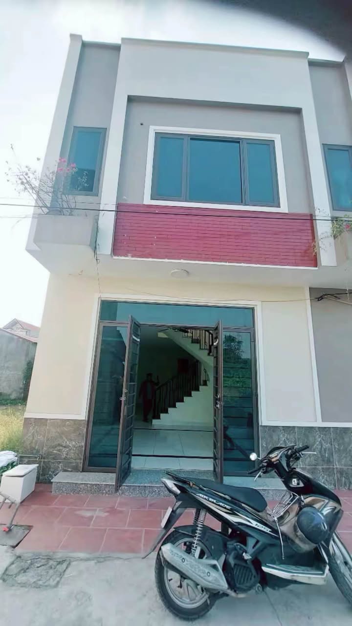 Nhà 2 tầng Dương Xá 54m² giá chỉ 1.8 tỷ - Nhà mới, tiện nghi đầy đủ!