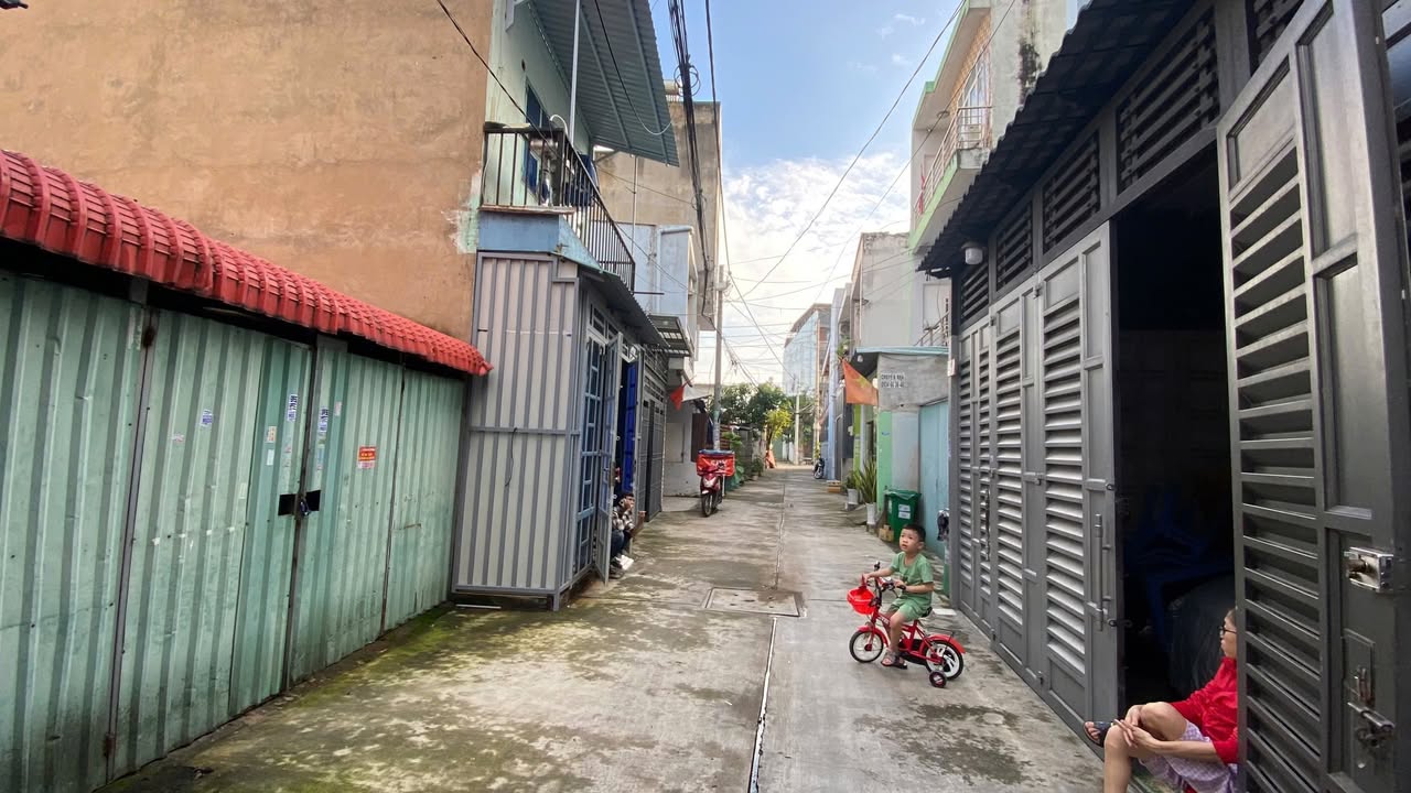 Bán nhà 1 lầu hẻm xe hơi 1 sẹc đường Lê Văn Quới 32m² giá 3.6 tỷ - Sẵn sàng vào ở!