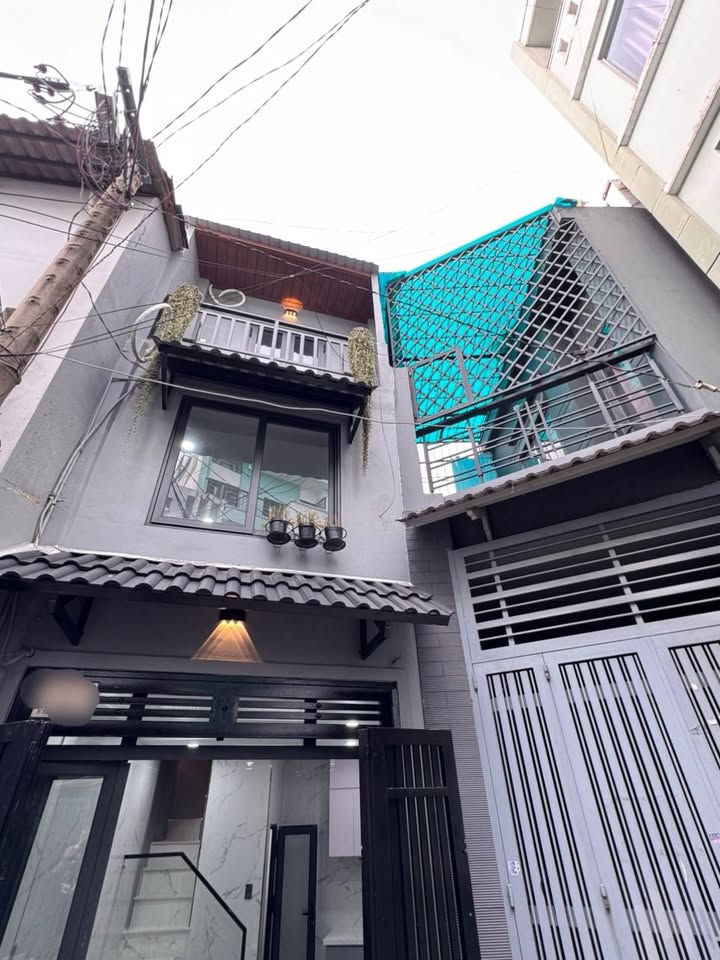 Nhà riêng Tân Bình 12m² giá 2.48 tỷ - Hướng Nam, đẹp như mới!