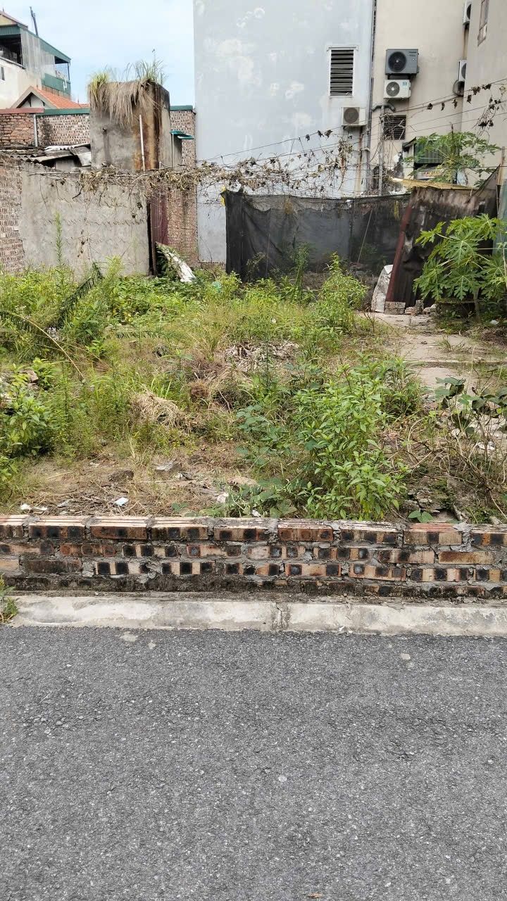 Nhà phố Trâu Quỳ, Gia Lâm 94m² giá 7 tỷ - Sổ đỏ chính chủ, ô tô tránh!