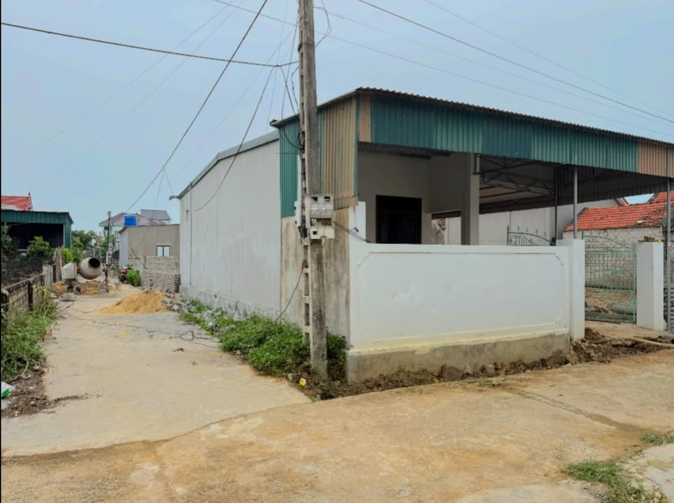 Đất lô góc Diễn Hùng 214m² giá 1 tỷ - Vị trí đắc địa hai mặt tiền!