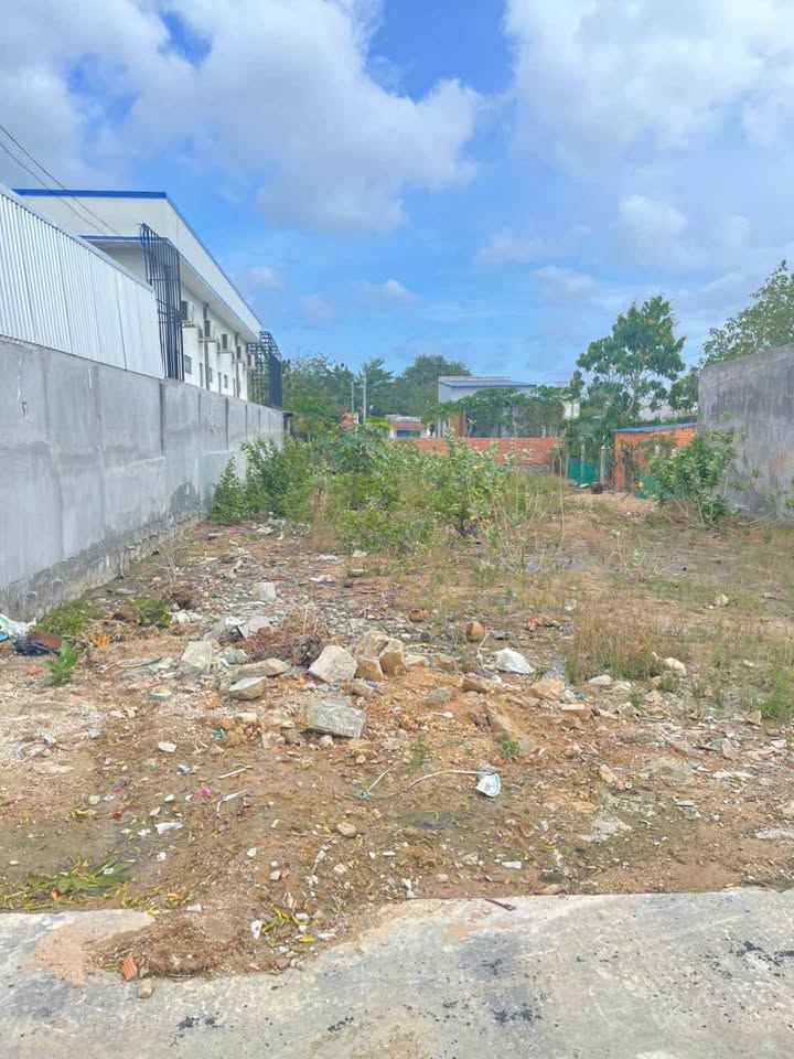 Đất thổ cư 383m² tại khu công nghiệp Thành Hải, chỉ 2.2 tỷ - Đầu tư sinh lời ngay!