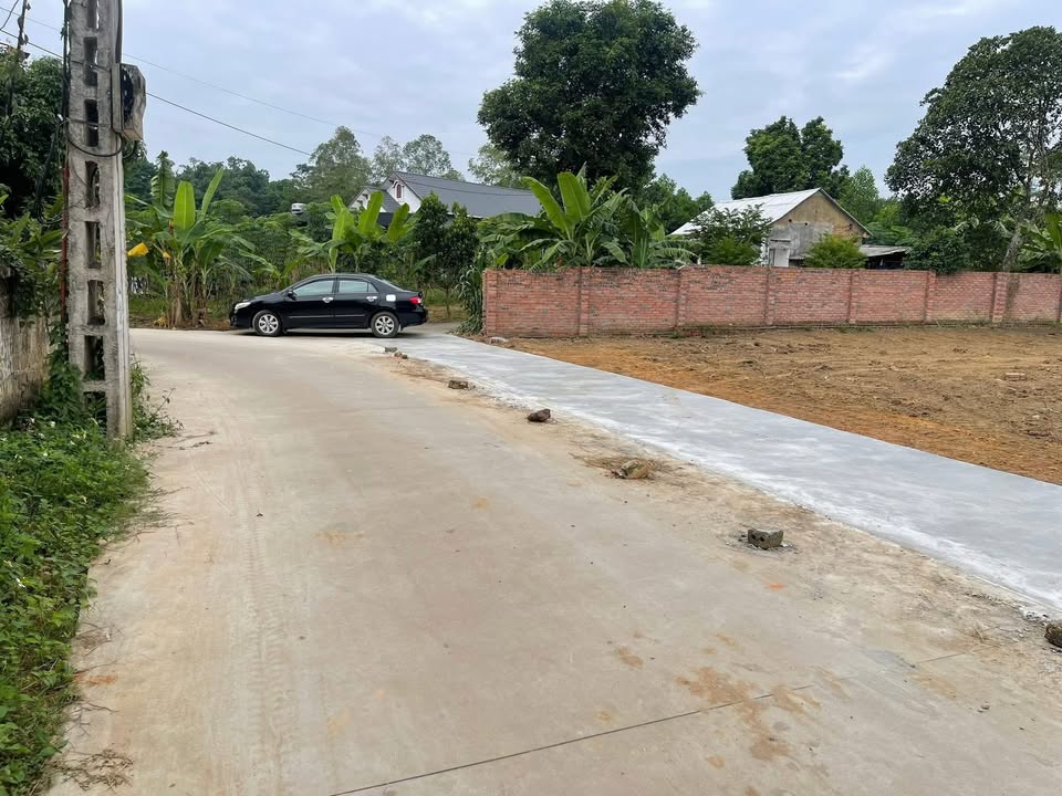 Đất thổ cư khu phố 10, xã Đông Thành 130m² giá chỉ 550 triệu - Vị trí thuận lợi gần trường học!