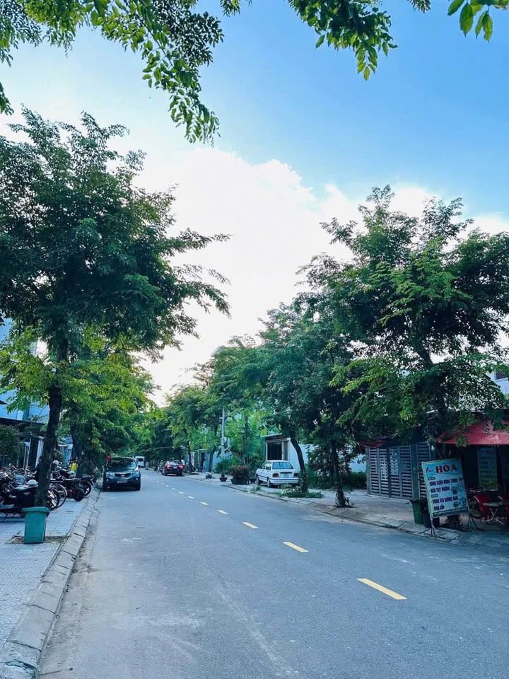 Đất nền đường Thanh Lương 18 - Hòa Xuân - 100m² - Giá chỉ 6,2 tỷ!