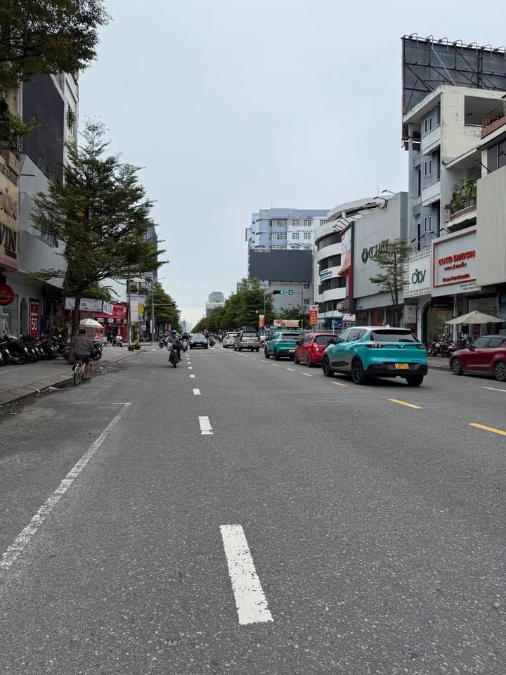 Nhà FrontHouse trung tâm Lê Duẩn, Hải Châu, 88m² giá 28.5 tỷ - Kinh doanh tốt, pháp lý rõ ràng!