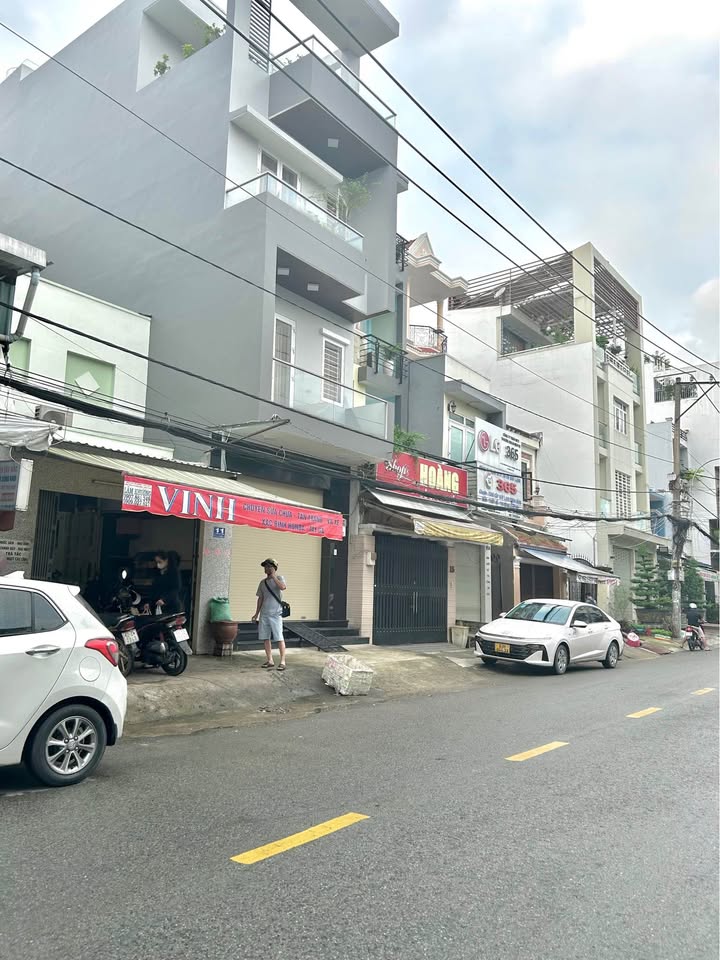 Nhà đẹp đường Phan Huy Thực, Quận 7, giá 14 tỷ - Thiết kế hiện đại, sang trọng!