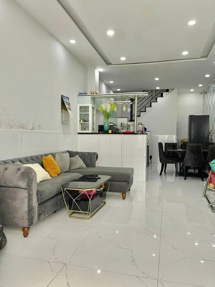 Nhà cho thuê hẻm Nguyễn Thị Thập Q.7 48m² giá 12.5 triệu - Gần chợ Tân Mỹ!
