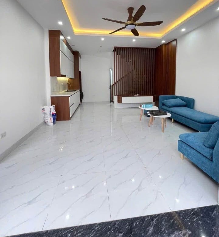 Nhà 5 tầng Thọ Am Liên Ninh 55m² giá chỉ 6 tỷ - Thiết kế hiện đại, sẵn sàng ở ngay!