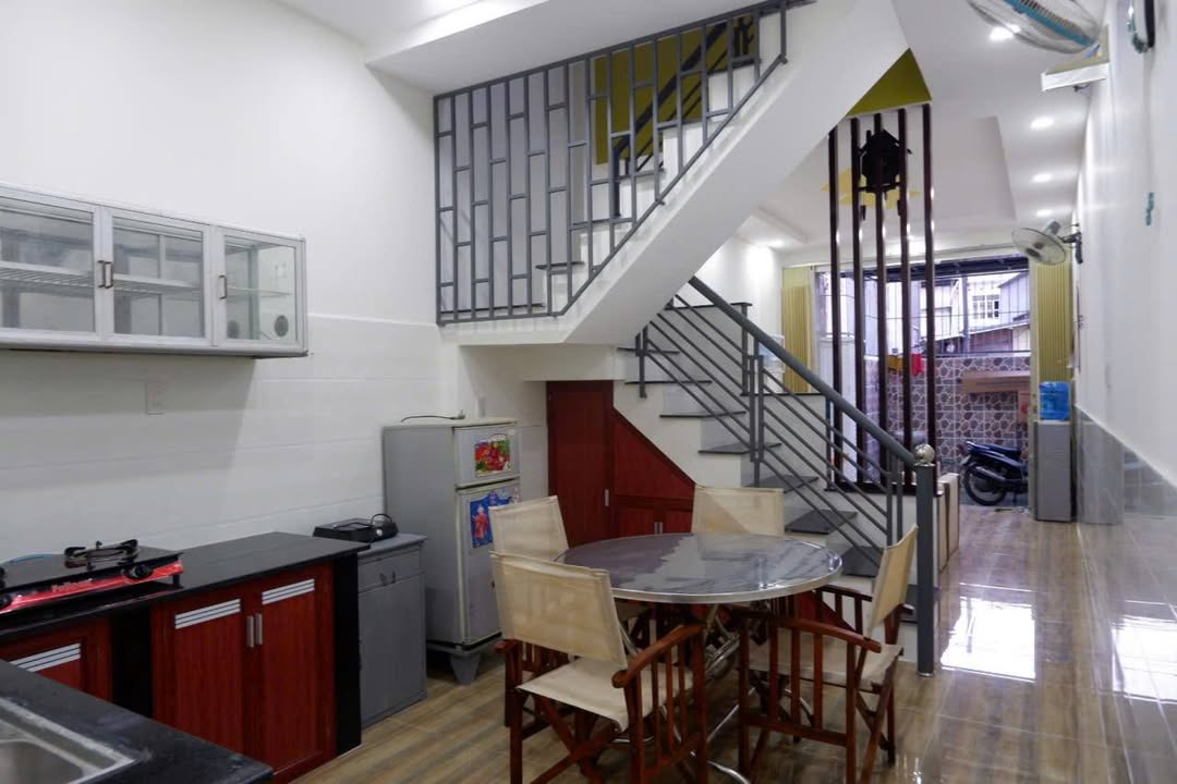 Nhà 2 tầng Phước Long Nha Trang 57m² giá 3.1 tỷ - Thích hợp an cư hoặc cho thuê!