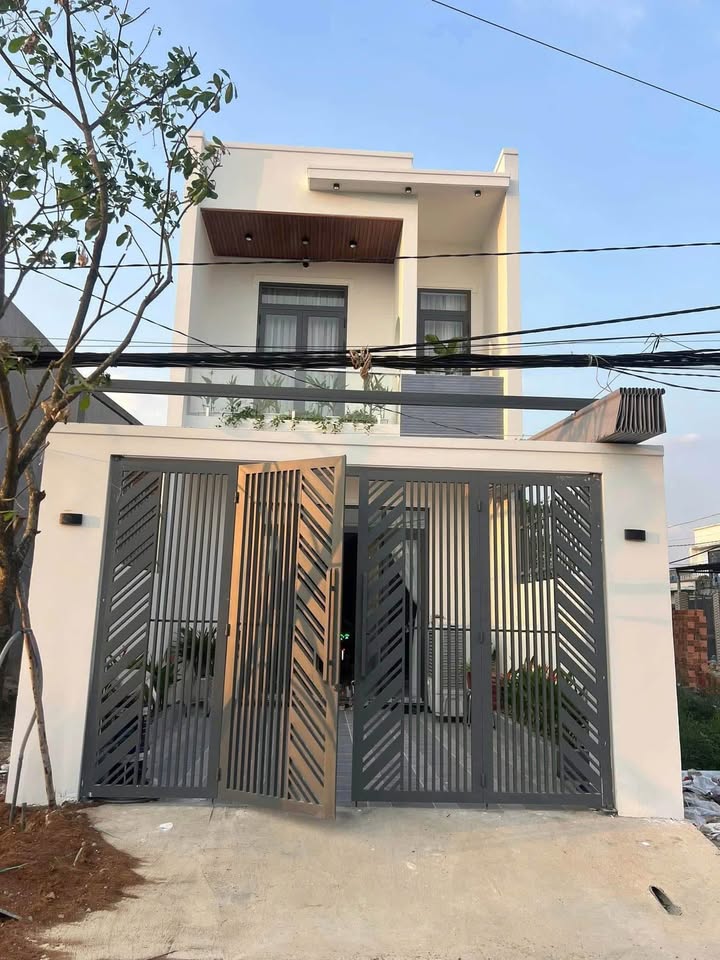 Nhà phố Đồng Khởi Biên Hòa 100m² giá 2.15 tỷ - Sổ đỏ chính chủ, thương lượng!