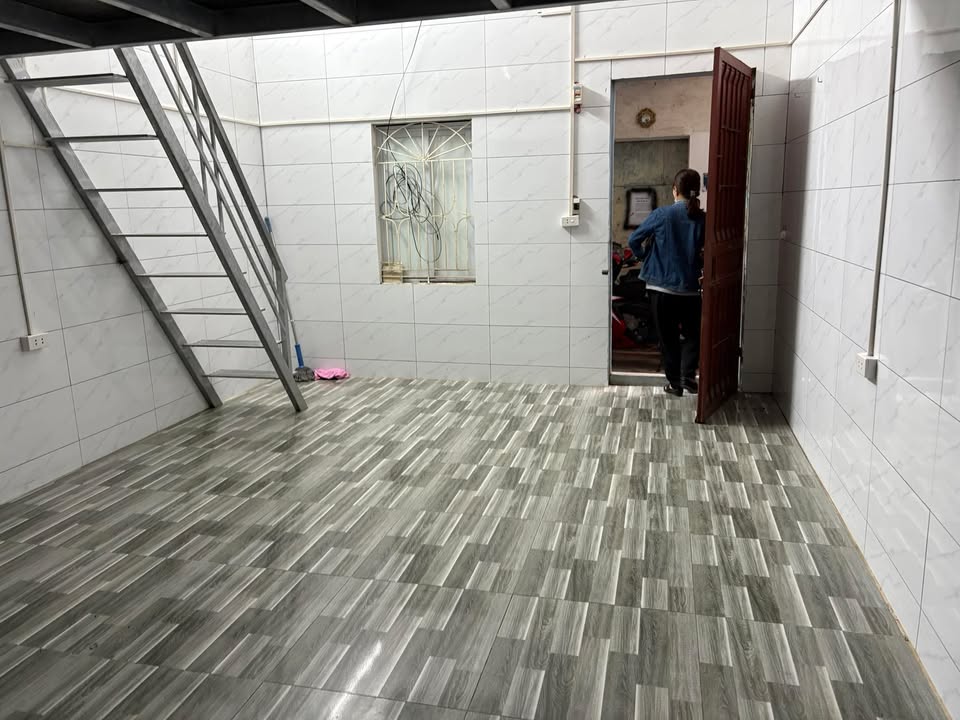 Nhà riêng Định Công Thượng 25m² giá 2.98 tỷ - Nhà đẹp ở ngay, thương lượng tốt!