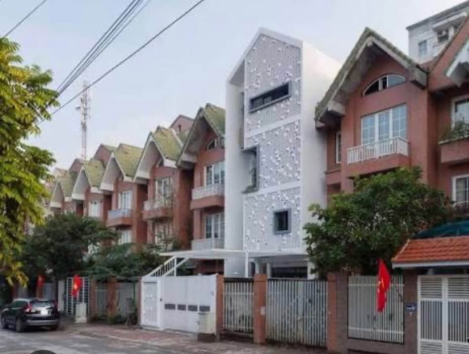 Nhà phố Giảng Võ, Ba Đình 232m² giá 151 tỷ - Đầu tư sinh lời cực tốt!