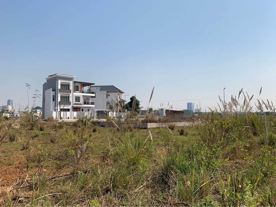 Lô đất biệt thự KĐT Núi Long 200m² giá tốt - Cơ hội đầu tư hiếm có!