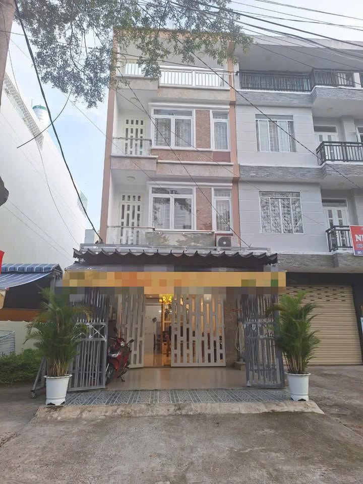 Nhà mặt tiền Phạm Thế Hiển, quận 8, 120m² giá 20 triệu - Thích hợp làm văn phòng và ở gia đình!