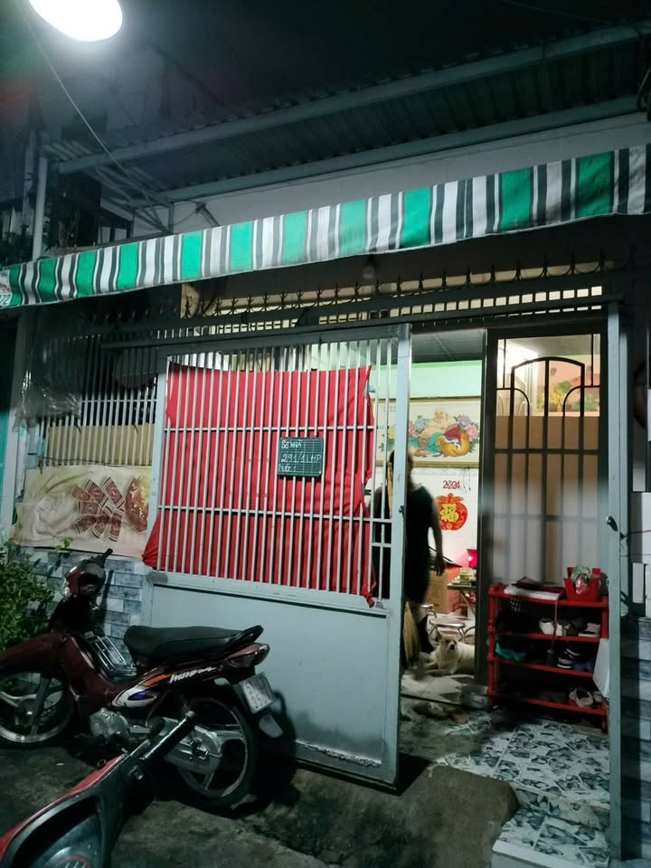 Nhà cho thuê Phường 15, Quận 8 - 36m² chỉ 4 triệu/tháng - Nhà trống vào ở ngay!