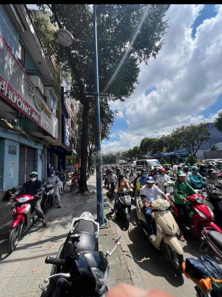 Nhà mặt tiền cho thuê đường Trường Chinh, quận Tân Bình - Giá 50 triệu/tháng, phù hợp kinh doanh!