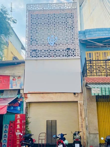 Cho thuê nhà mặt tiền kinh doanh 57m² tại Quận 1 - Giá 45 triệu/tháng, vị trí đắc địa!