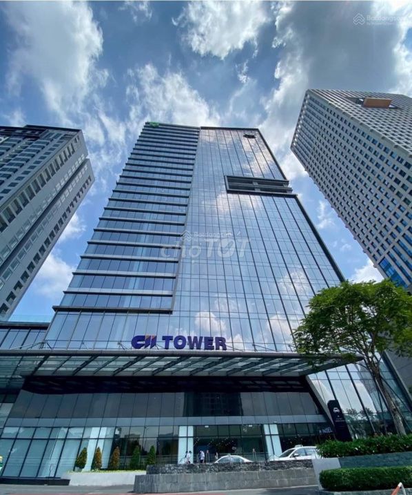 Nhà mặt tiền Cộng Hòa 2100m² giá 230 triệu - Vị trí đắc địa, dễ nhận diện thương hiệu!