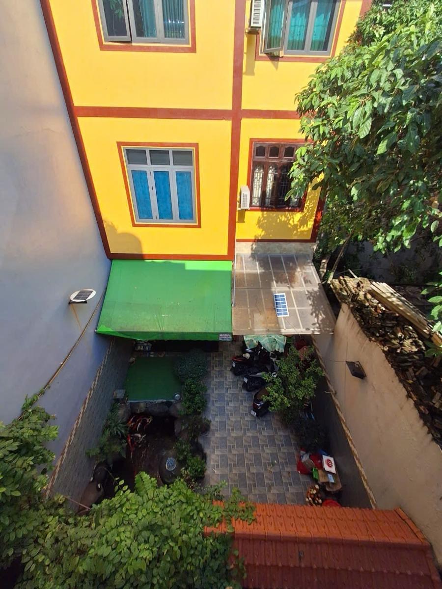 Bán nhà tại Phường Bạch Mai, Quận Hai Bà Trưng 28m² - Ngõ thông, gần hồ, giá chỉ 6.75 tỷ!