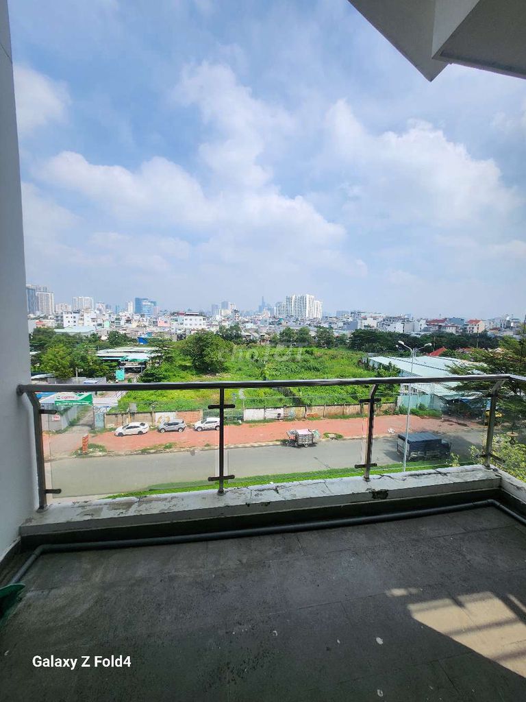 Cho thuê sàn mặt tiền đường D4, quận 7 - Diện tích 100m², giá 10.5 triệu!