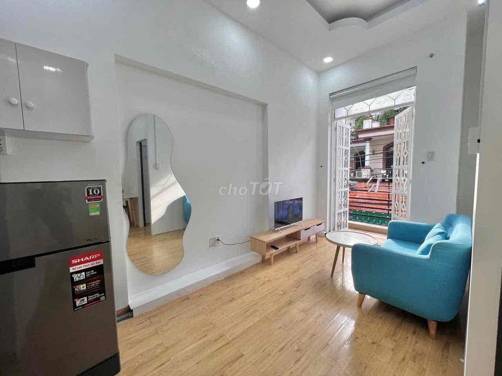 Căn hộ 1PN 30m² Nguyễn Gia Trí giá 8 triệu - Tiện nghi đầy đủ, gần Metro!