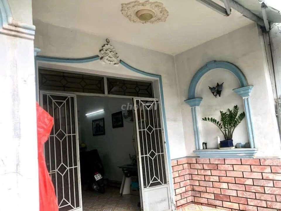Nhà hẻm ba gác Trường Thọ 60m² giá 8 triệu - Thuận tiện gần chợ Thủ Đức!