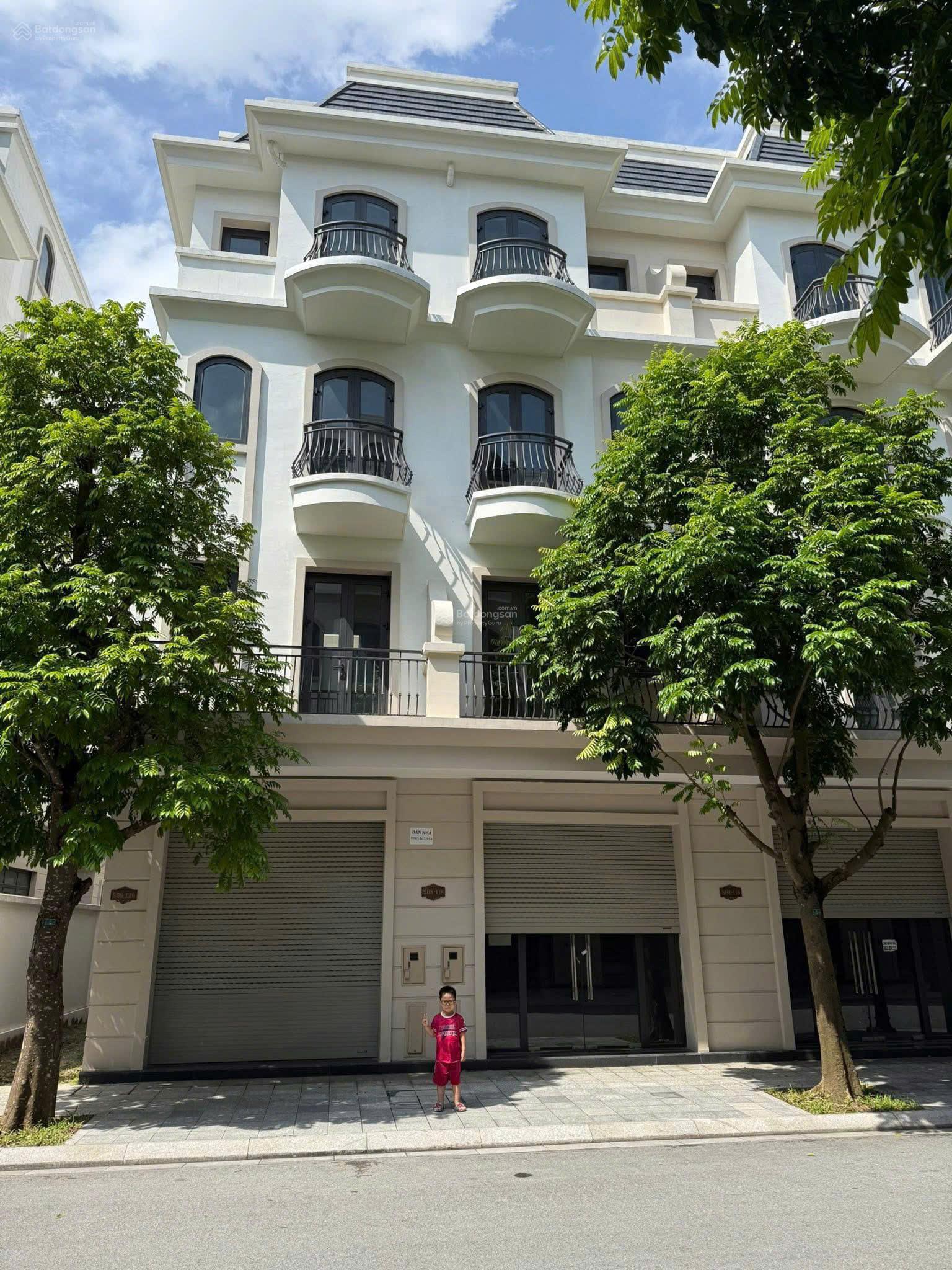 Nhà liền kề Vinhomes Ocean Park 2, 48m² giá 7.4 tỷ - Vị trí đắc địa gần Vincom!