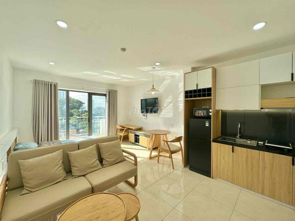 Căn hộ Studio Đường Lê Quang Định, Bình Thạnh 40m² giá 8 triệu - Full nội thất cực thoáng!
