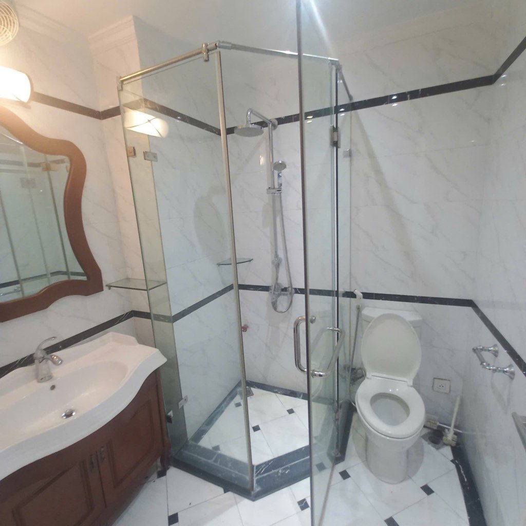 Nhà 5 tầng mặt phố Văn Phú, 90m² giá chỉ 22,8 tỷ - Đầu tư sinh lời cao!