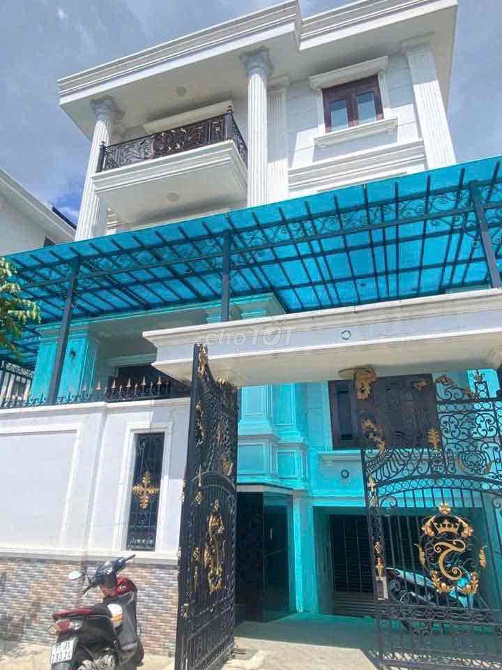 Biệt thự cho thuê 15x18m Phước Long B, 270m² - Phù hợp làm văn phòng, trường học!