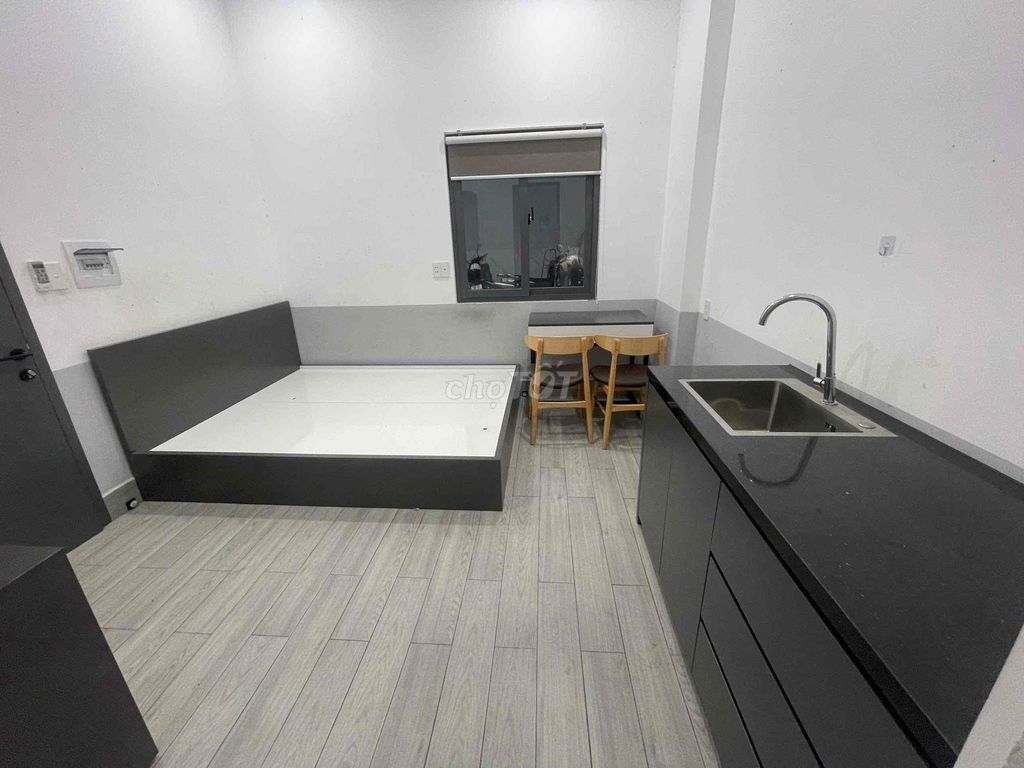 Phòng trọ studio đầy đủ nội thất tại Đỗ Xuân Hợp, 25m² chỉ 3.8 triệu - Sẵn sàng vào ở ngay!