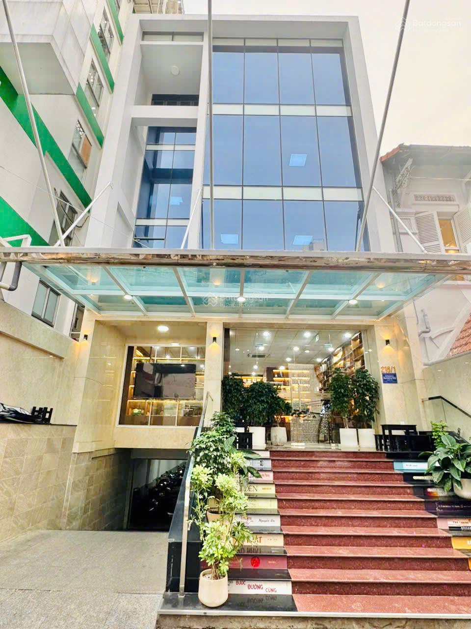 Cho thuê văn phòng 50m² tại khu phức hợp 216 Điện Biên Phủ, Quận 3 - Vị trí đắc địa, giá chỉ 25 triệu!