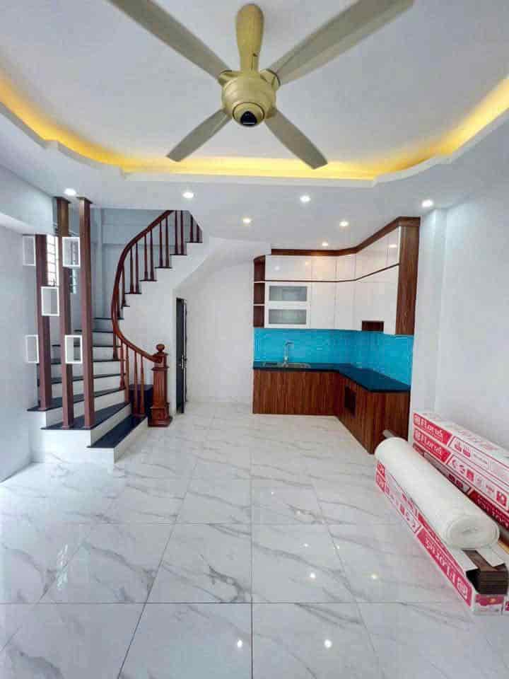 Bán Nhà Ngõ 185 Hạ Hội - Tân Lập - Đan Phượng, 30m², 5 Tầng, Ô Tô Đỗ Cửa, Giá 4.65 Tỷ