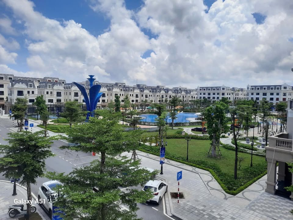 Căn hộ Vinhomes Hải Hòa 4 phòng ngủ giá 2 triệu/tháng - Đẳng cấp và tiện nghi đầy đủ!