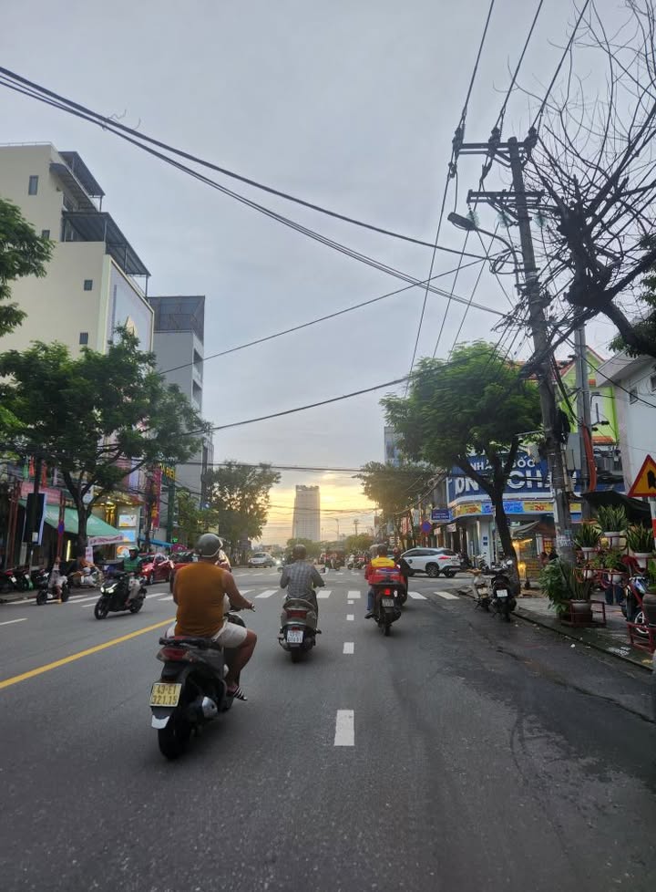 FrontHouse Mỹ An Đà Nẵng 70m² giá 9.6 tỷ - Mặt tiền gần biển, sẵn sàng vào ở!