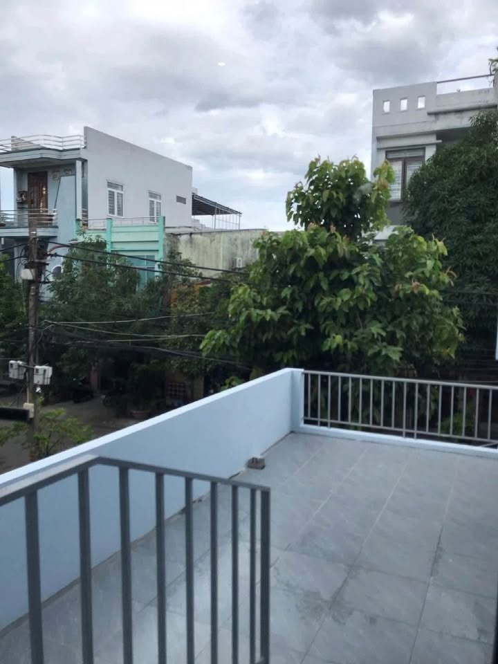 Nhà đẹp 2 tầng mặt tiền Phạm Đình Hổ, Thanh Khê 140m² giá 11,9 tỷ - Cách biển chỉ 3 bước!