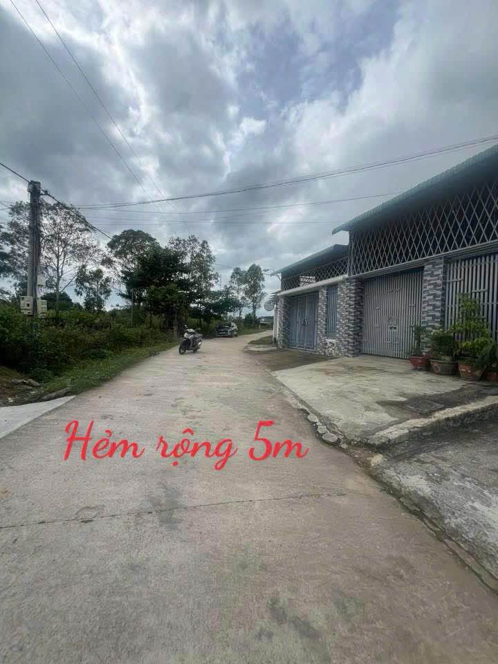 Đất nền Thôn 9, Đăk Cấm 300m² giá từ 600 triệu - Pháp lý rõ ràng, không quy hoạch!