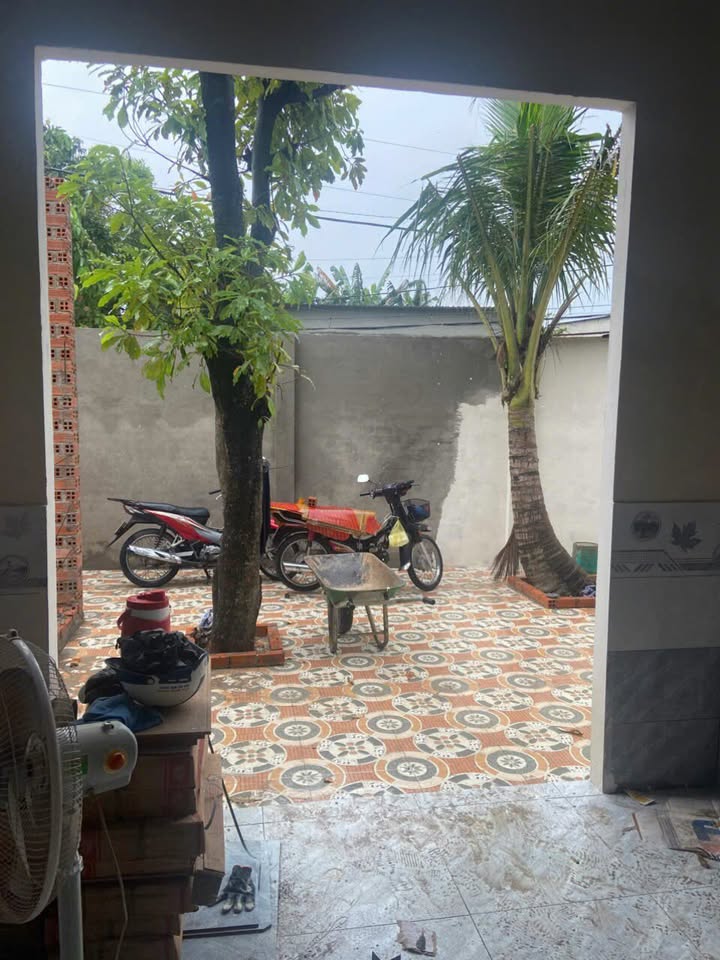 Bán nhà mặt tiền đường nhựa Xuân Thới Sơn 144m² giá 2 tỷ - Cơ hội đầu tư tuyệt vời!