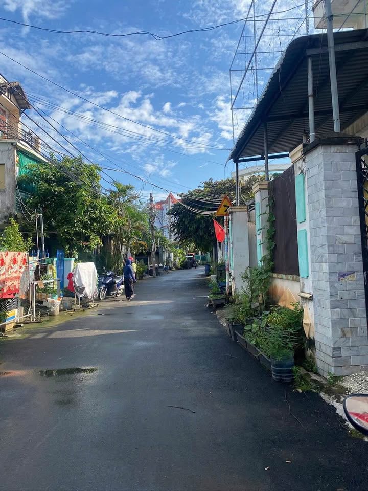 Nhà Mặt Tiền Kinh Doanh Đường Long Trường, Thủ Đức 51m² giá 6.25 tỷ - Đầu tư sinh lời ngay!